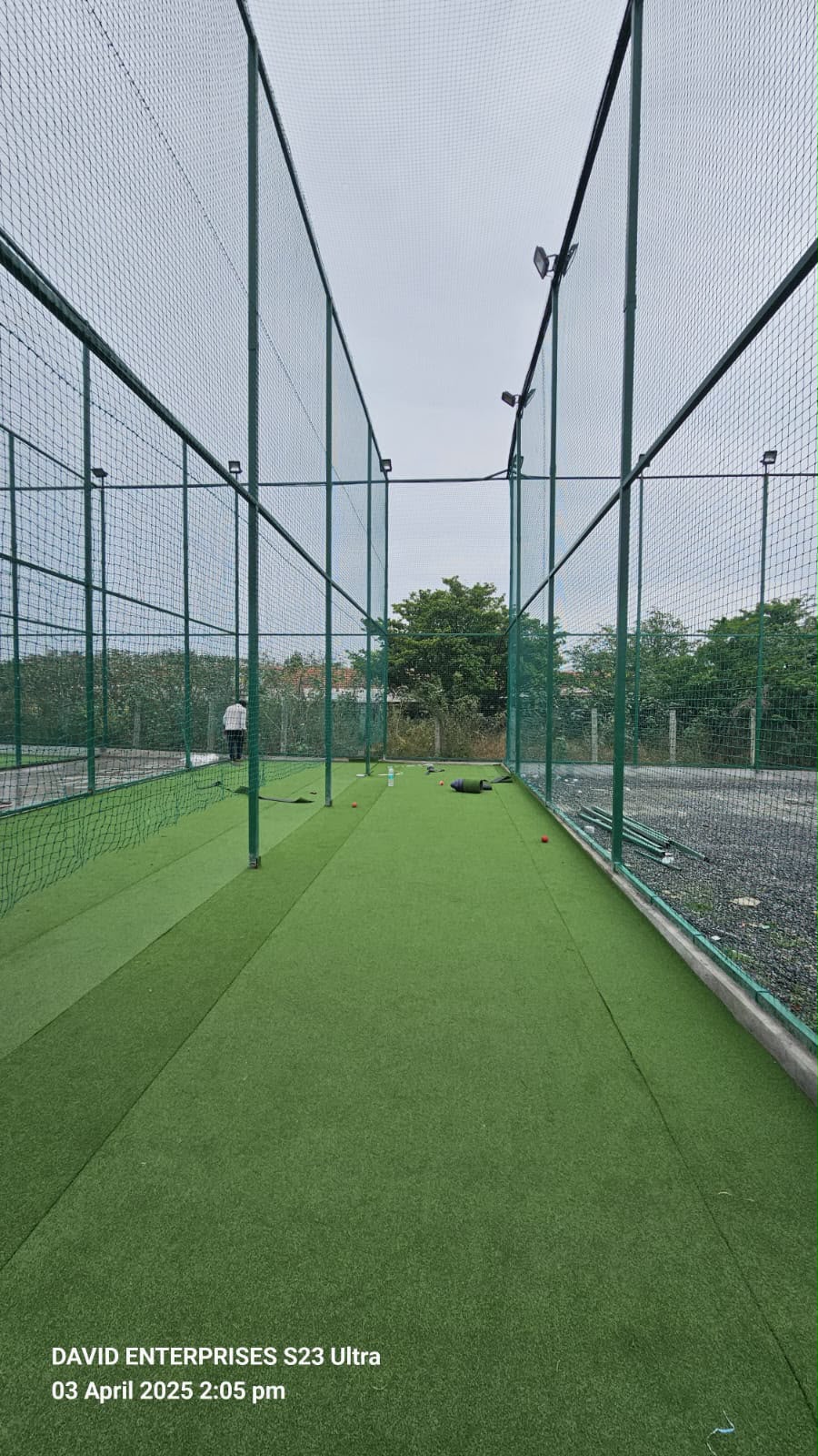 Cricket practice safety net installation
